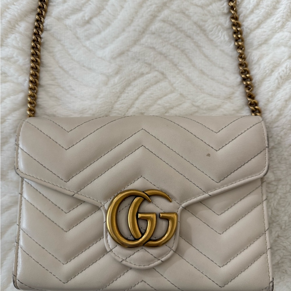 ❤️ Gucci Marmont leather crossbody bag, Authentic ❤️